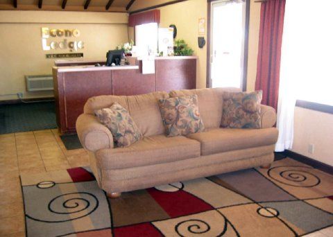 Econo Lodge Pratt Zewnętrze zdjęcie